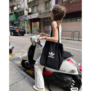 Túi tote das đựng cả thế giới