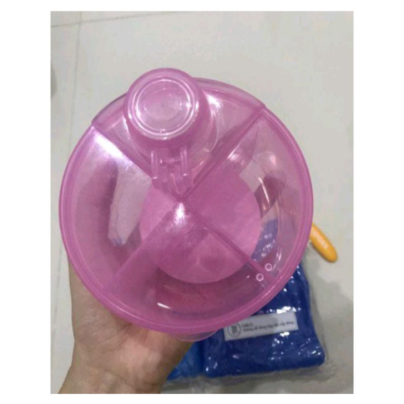 Hộp chia sữa 4 ngăn Upass màu xanh & màu hồng - 560