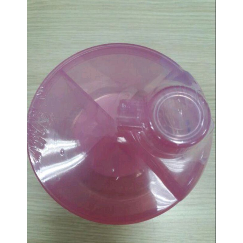 Hộp chia sữa 4 ngăn Upass màu xanh & màu hồng - 560