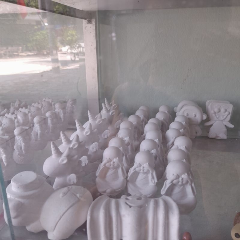 Bộ tượng thạch cao tứ không