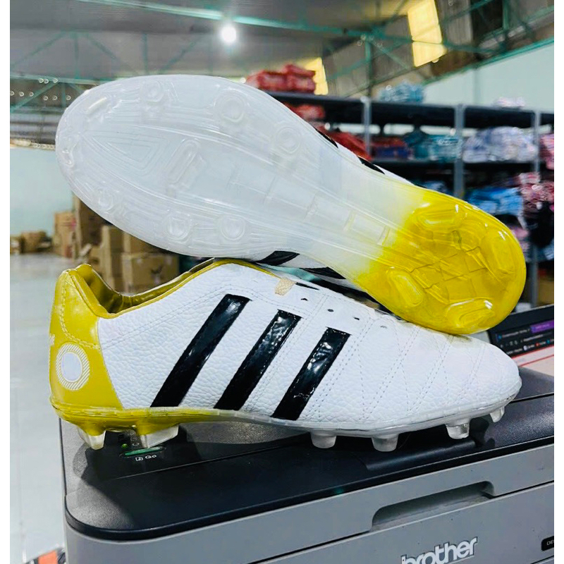 Giày đá bóng-giày đá banh sân cỏ tự nhiên Đinh lớn