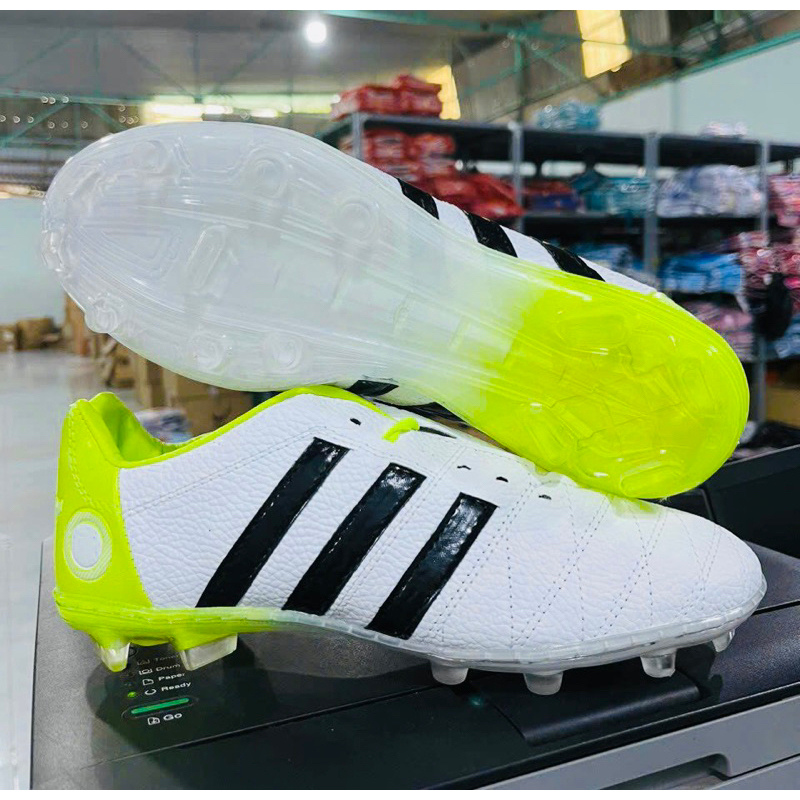 Giày đá bóng-giày đá banh sân cỏ tự nhiên Đinh lớn