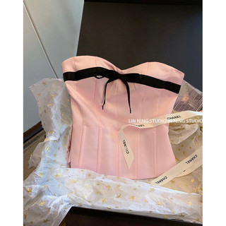 Set áo corset hồng + quần short đen dành cho nữ