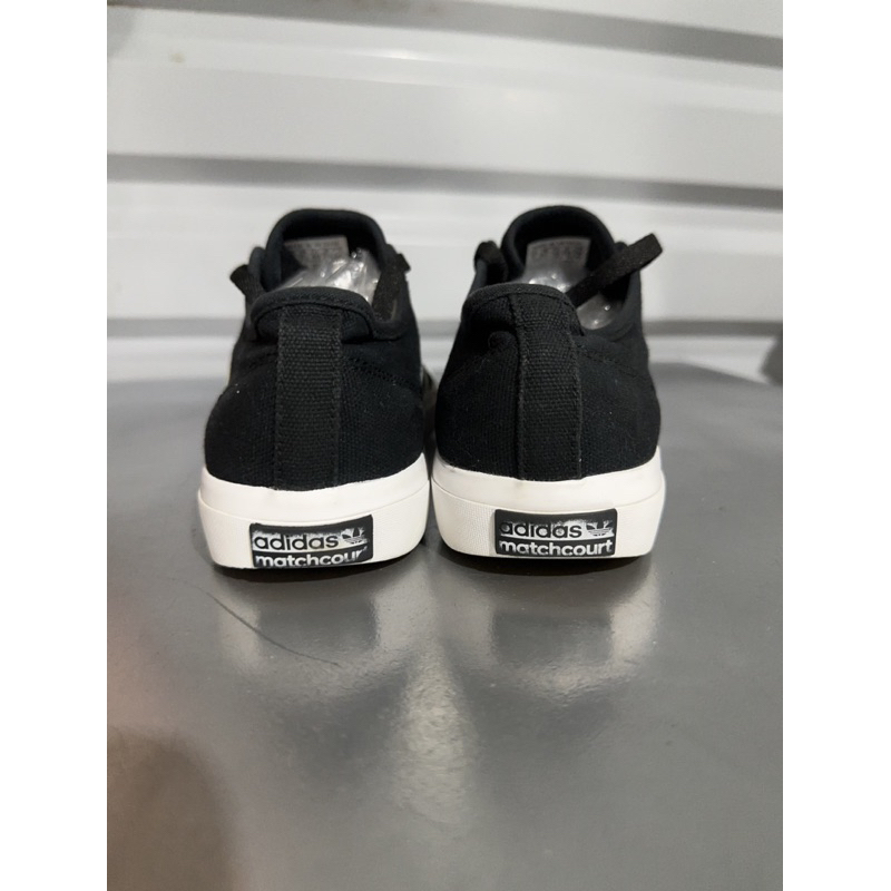 Giày thể thao nam