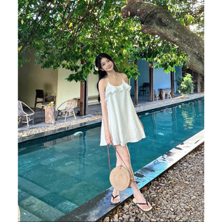 Váy xinh nhẹ nhàng đi biển, Váy cổ yếm trắng liên hoa | Solei Dress | Secodee