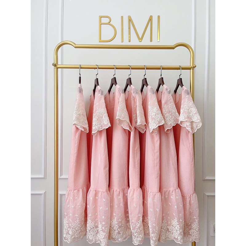 ĐẦM HỒNG THÊU HOA - BIMI