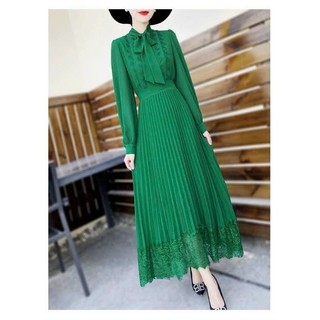 ĐẦM MAXI XANH CỔ NƠ CHÂN REN