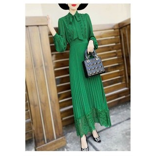 ĐẦM MAXI XANH CỔ NƠ CHÂN REN