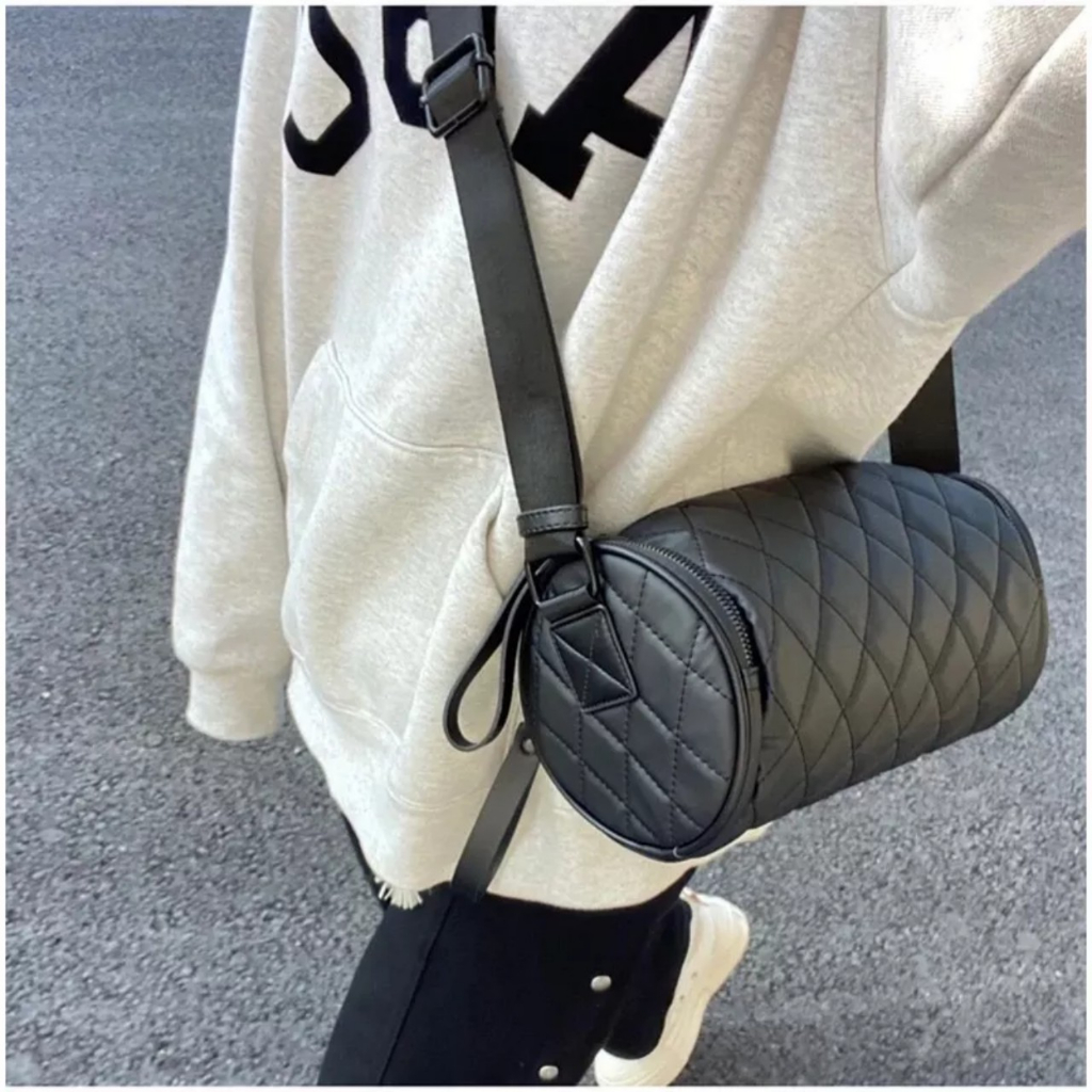 Túi Xách Nữ Ba Sọc Dáng Trống Tròn