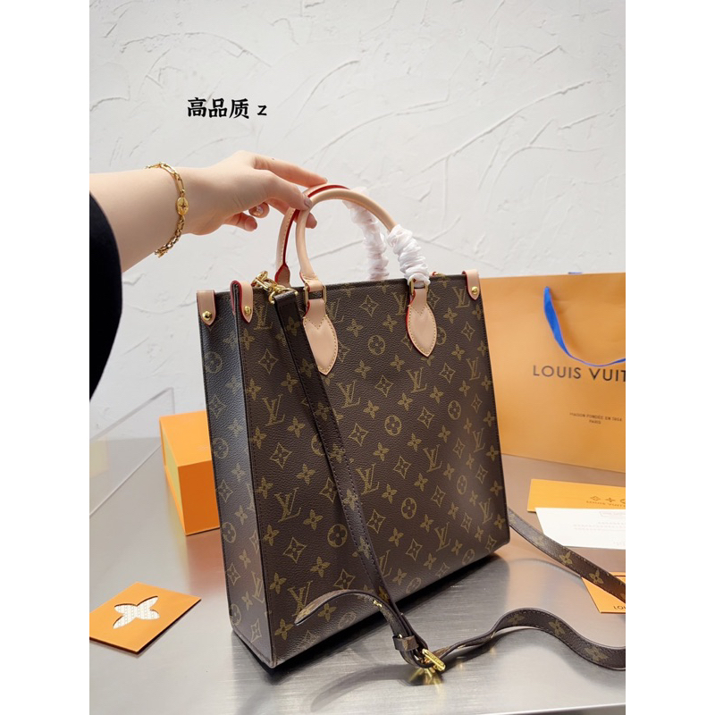 Túi Lv tote đựng đồ