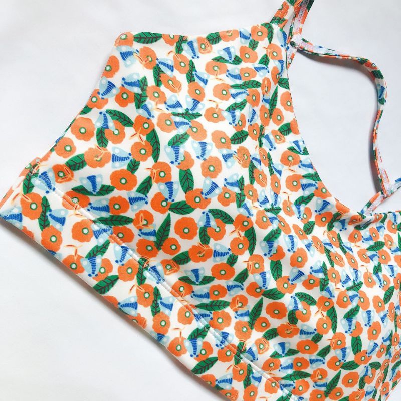 Áo tập yoga tập gym aerobic Quảng Châu cao cấp hoa nhí hở lưng phong cách trẻ trung