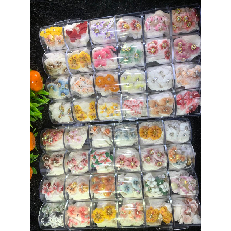 Hoa bột hộp 102b tay chân ôm móng màu nn