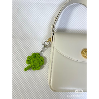 Móc khoá cỏ 4 lá Handmade