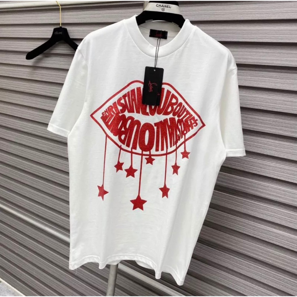 Áo Phông Nam Louboutin Hình Môi đỏ Kim Tuyến Siêu Hot - Áo Thun Nam Nữ Louboutin Hình Môi Cao Cấp hot trend 2023