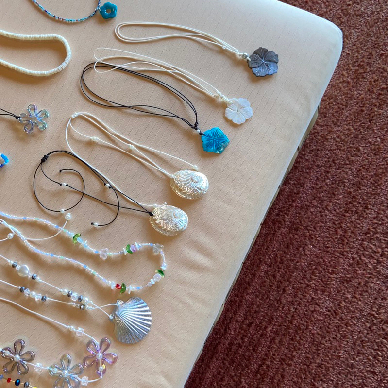 Vòng cổ 90s dây rút phối hạt trai xinh xắn handmade (1)