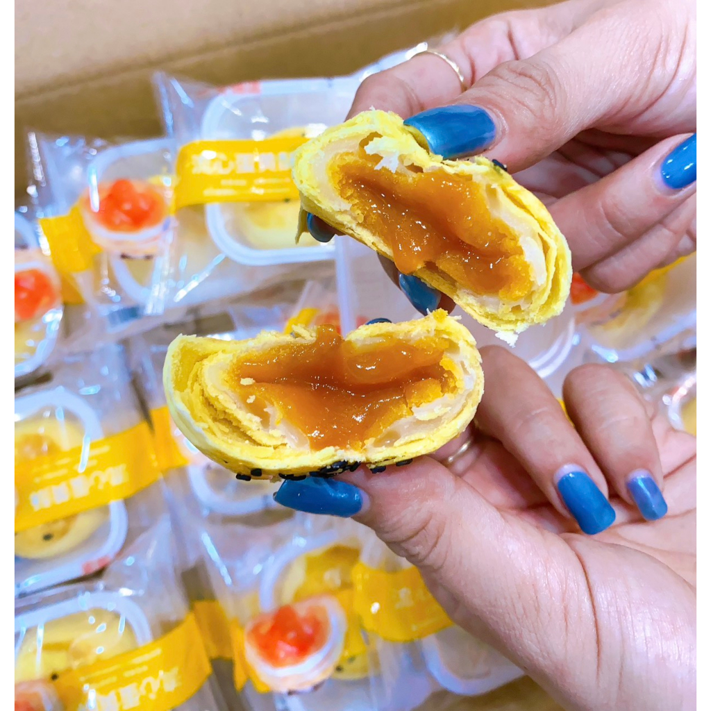 SẴN HCM - Thùng 2.5kg Bánh Liu trứng chảy Egg Yok