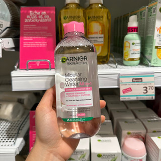 Tẩy trang Garnier hồng 400ml