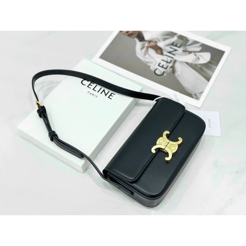 Túi xách nữ đeo vai logo vàng da trơn lót nhung