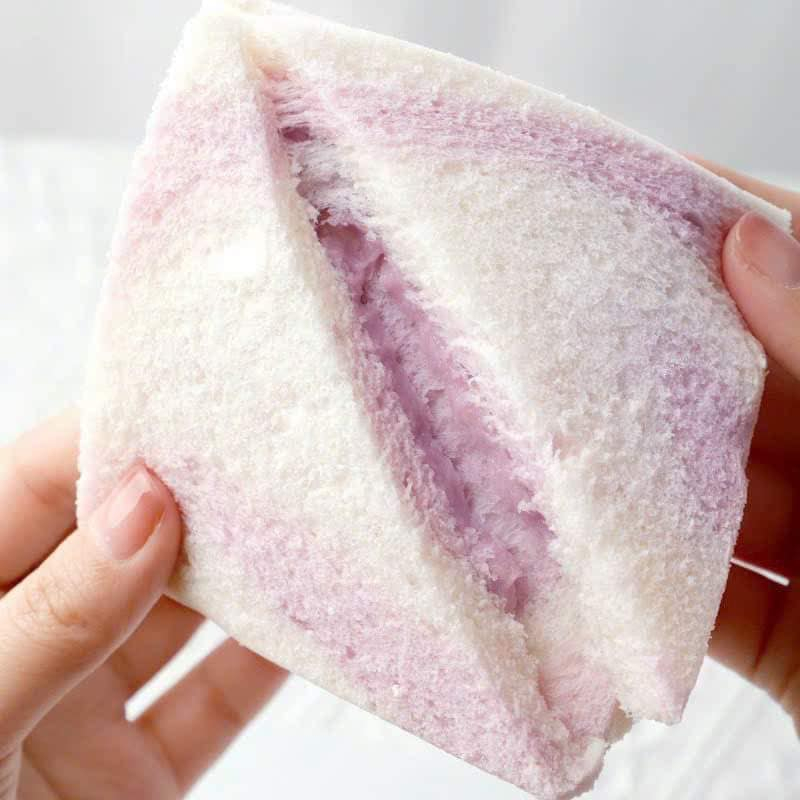 Bánh mì khoai môn Đài Loan thùng 8 cái