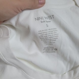 Áo sát nách nine west dư xịn