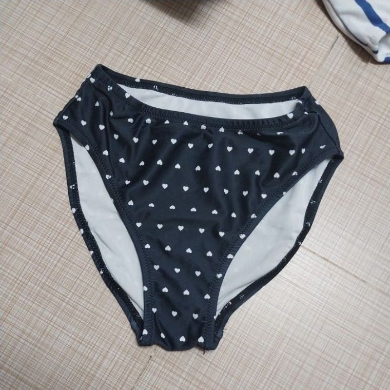 Quần bikini, hàng nhập khẩu đã qua sử dụng