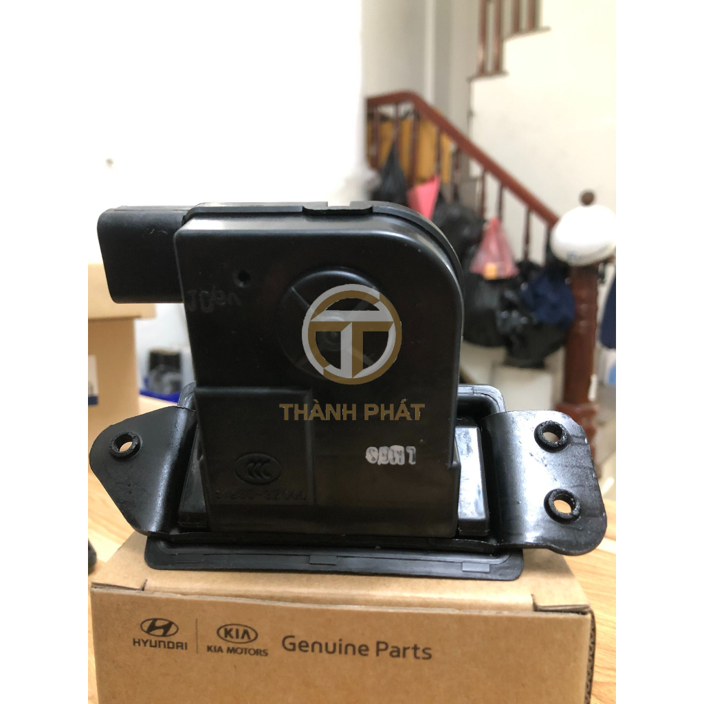 Khóa cốp sau chính hãng  KIA SORENTO 2016