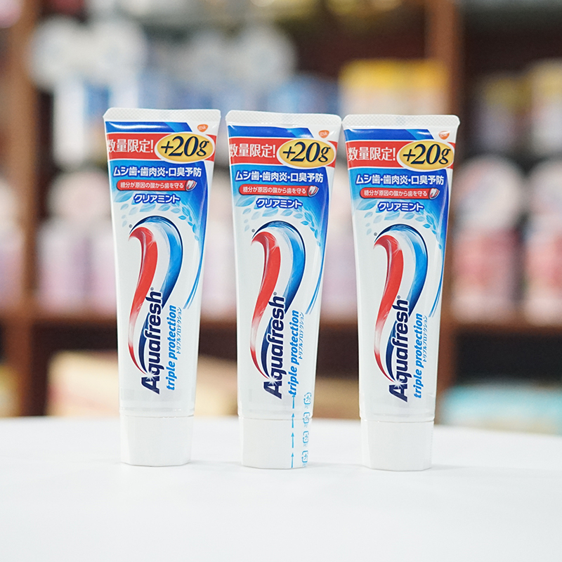 Kem đánh răng Aquafresh Triple Protection 140g hàng nội địa Nhât Bản mẫu mới