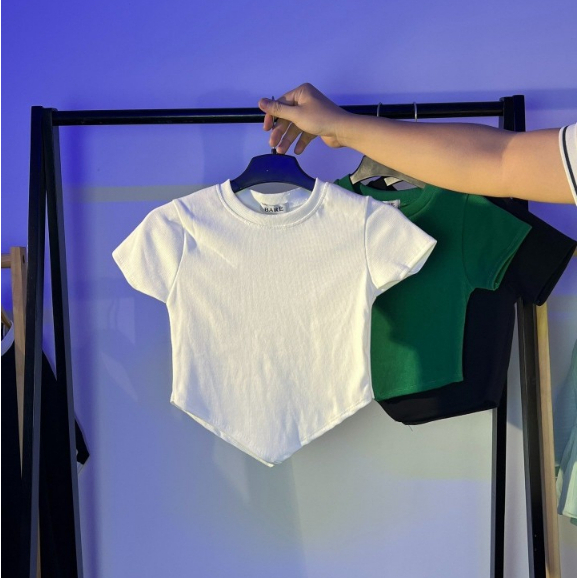 Áo croptop nữ vạt nhọn tam giác, áo thun cộc tay co giãn cá tính, freesize - Rêveuse