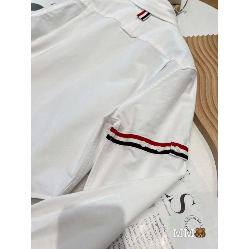 Áo sơ mi thomebrown croptop hot năm nay đây ạ🔥