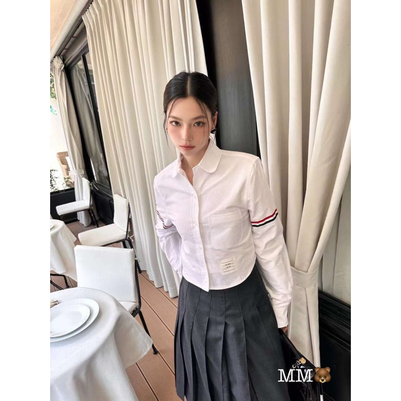 Áo sơ mi thomebrown croptop hot năm nay đây ạ🔥