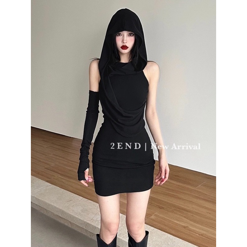 2END Váy body đen kèm mũ dáng hoodie