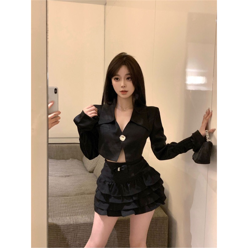 Bộ áo sơ mi váy xoè ngắn