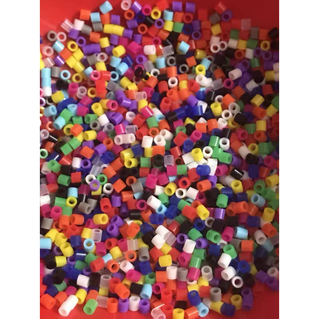 Vòng đeo chân chim gồm 36 màu sắc khác nhau