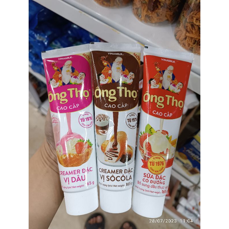 sữa đặc Ông Thọ dạng tuýp 165g có thêm vị dâu và socola
