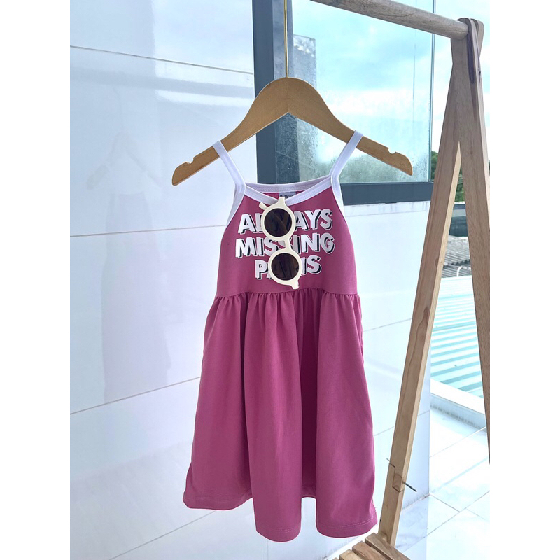 Váy thun hai dây thoải mái ôm gọn cho bé 12-38kg nhà mộc baby v200
