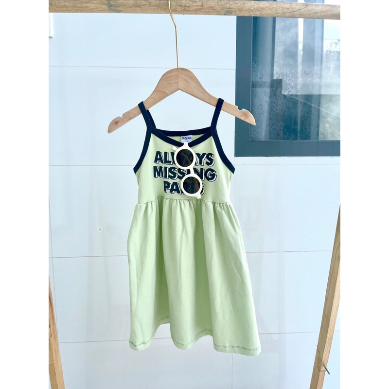 Váy thun hai dây thoải mái ôm gọn cho bé 12-38kg nhà mộc baby v200