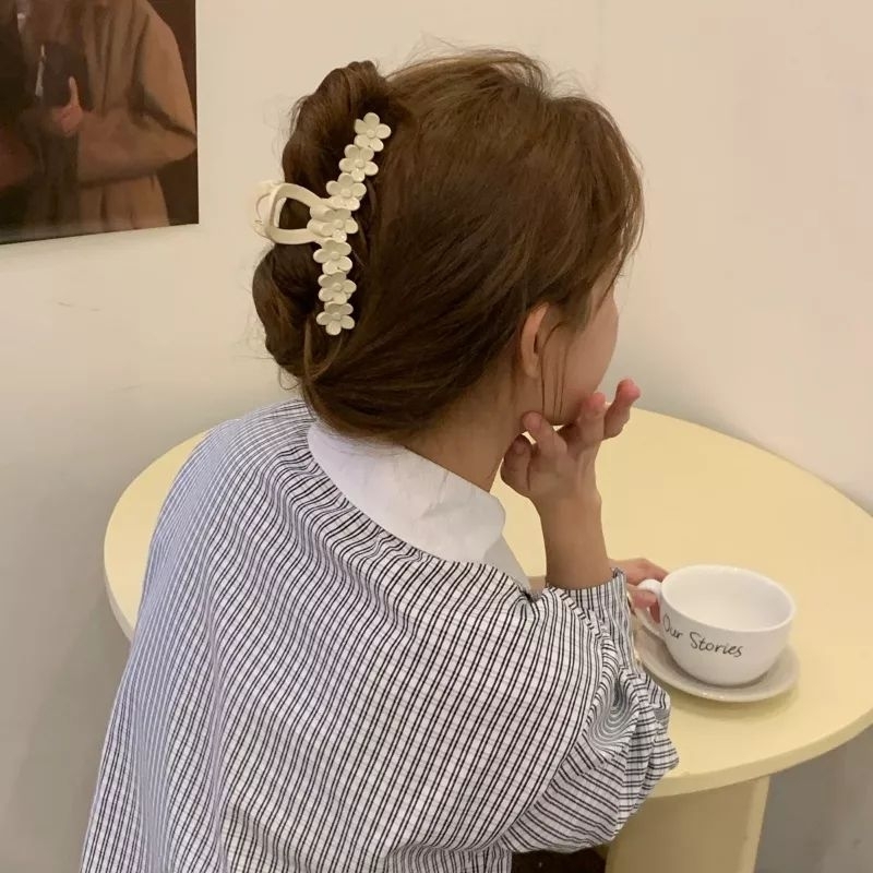 Kẹp tóc hình hoa