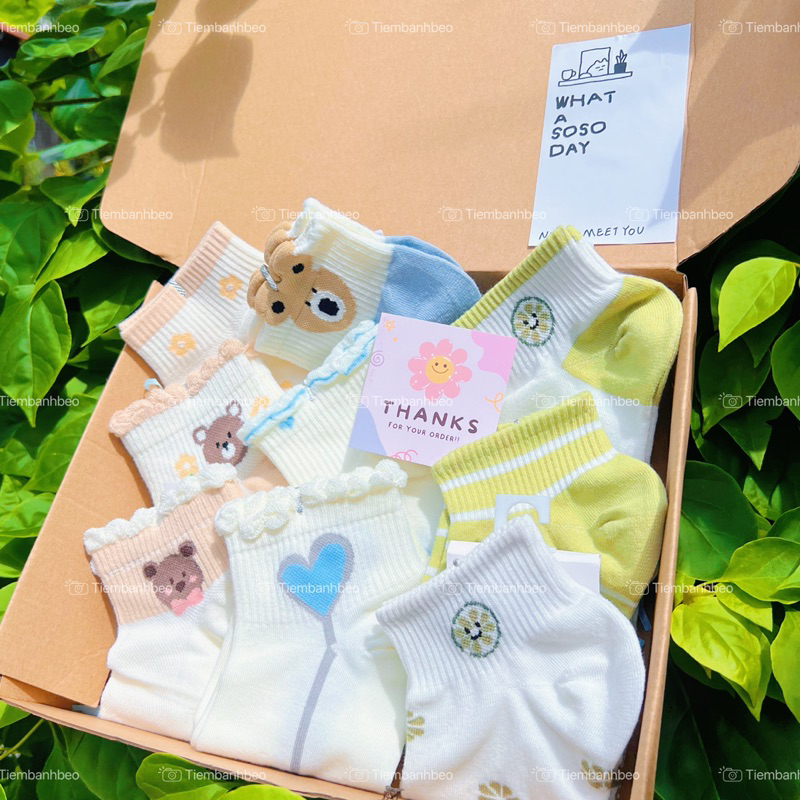 Bộ quà tặng có kèm vớ cho người bạn yêu thương