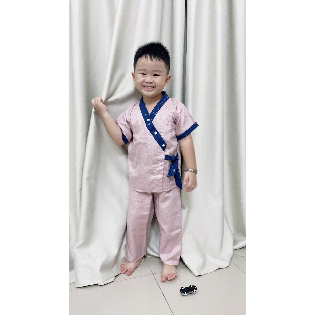Yukata bé trai  xám ánh hồng và tôm hùm