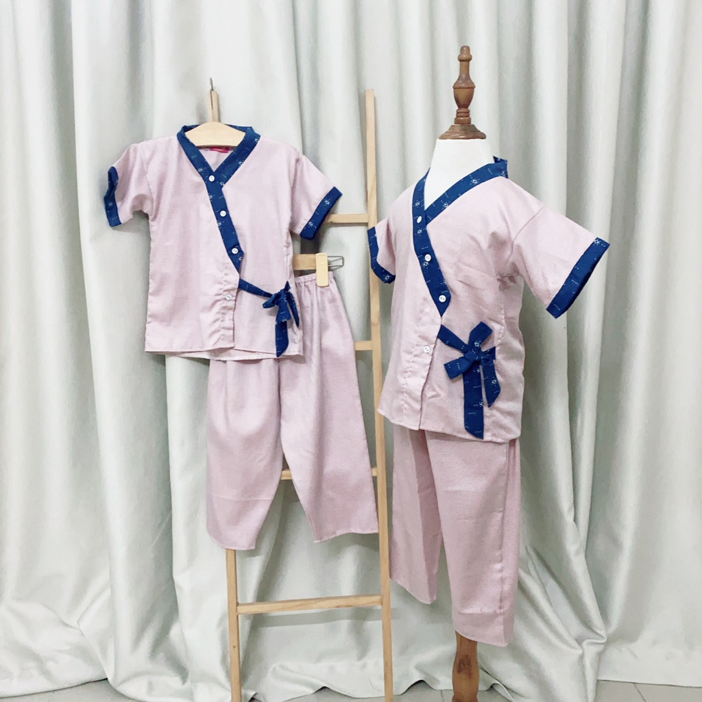 Yukata bé trai  xám ánh hồng và tôm hùm