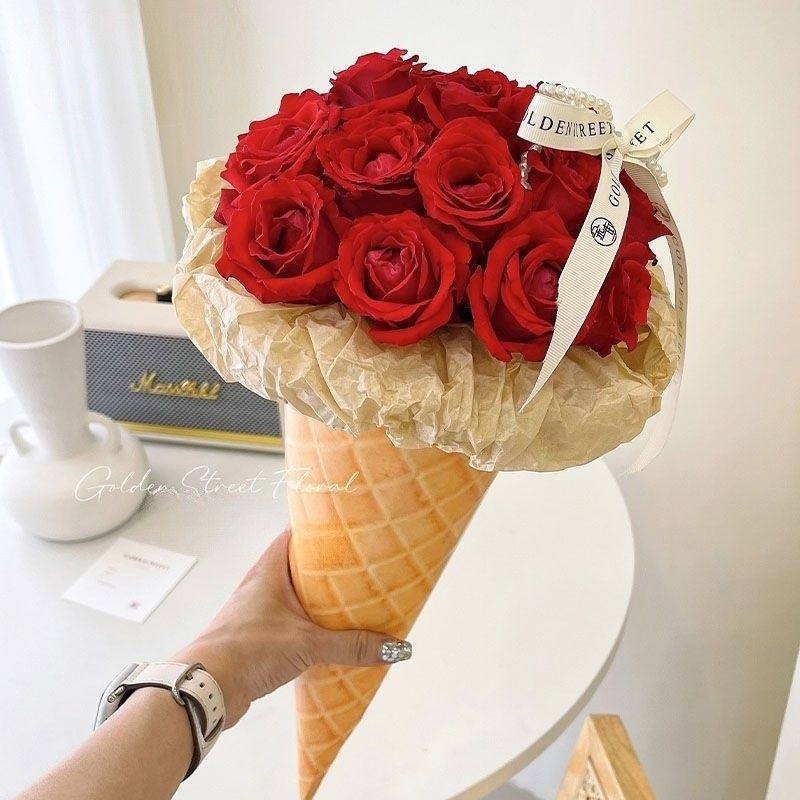 Ống Kem dùng cắm Hoa đựng Trái Cây, Quà siêu dễ thương.