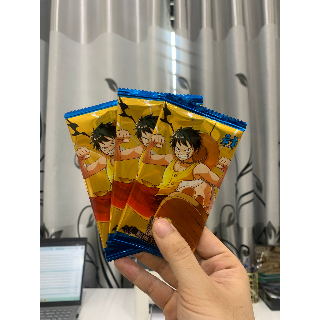 Hộp thẻ nhân phẩm One Piece đỏ fullbox hàng có sẵn