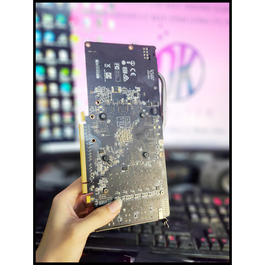 Card Màn Hình  MSI AMOR 570 4GB 1DVI Kèm Dây Chuyển DVI to HDMI