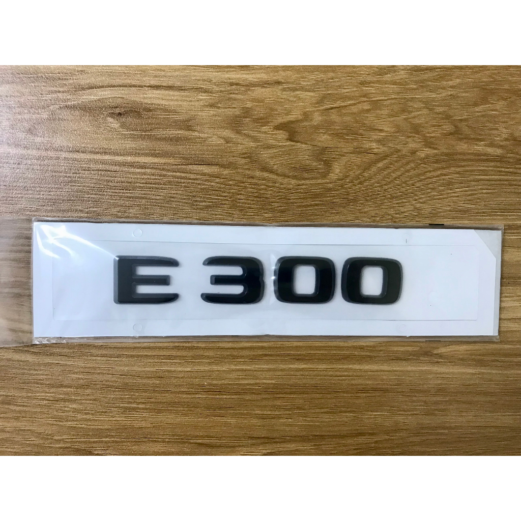 Miếng Dán Logo Chữ Nổi 3D Chuyên Dụng Cho Trang Trí Xe Hơi Mercedes Benz, Maybach, Chữ C200/C300 /C180/E300