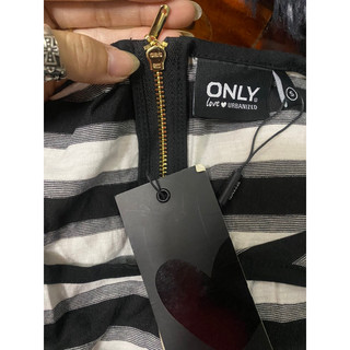 áo (only,hàng qc)lỗi chỉ,dơ, màu,..