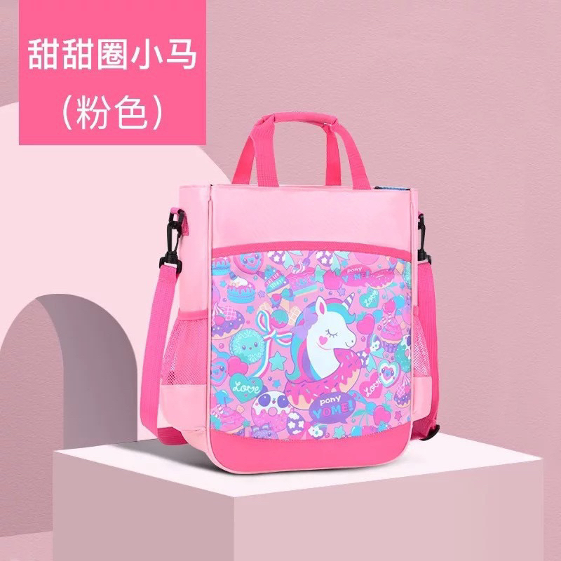 Túi học thêm bé gái.