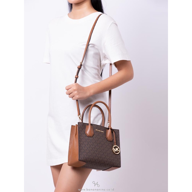 Túi MK Mercer brown medium đẹp lắm AUTH