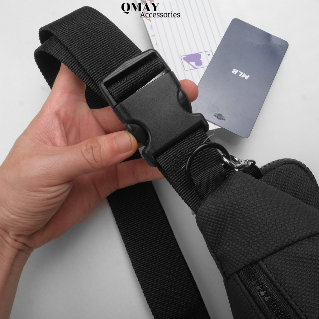 Túi Bao Tử Túi Đeo Hông MLB NEWYORK 2023 Chất Liệu Da Si PVC 100% Chống Nước Logo Kim Loại Kích thước 23cm x 15cm x 5cm