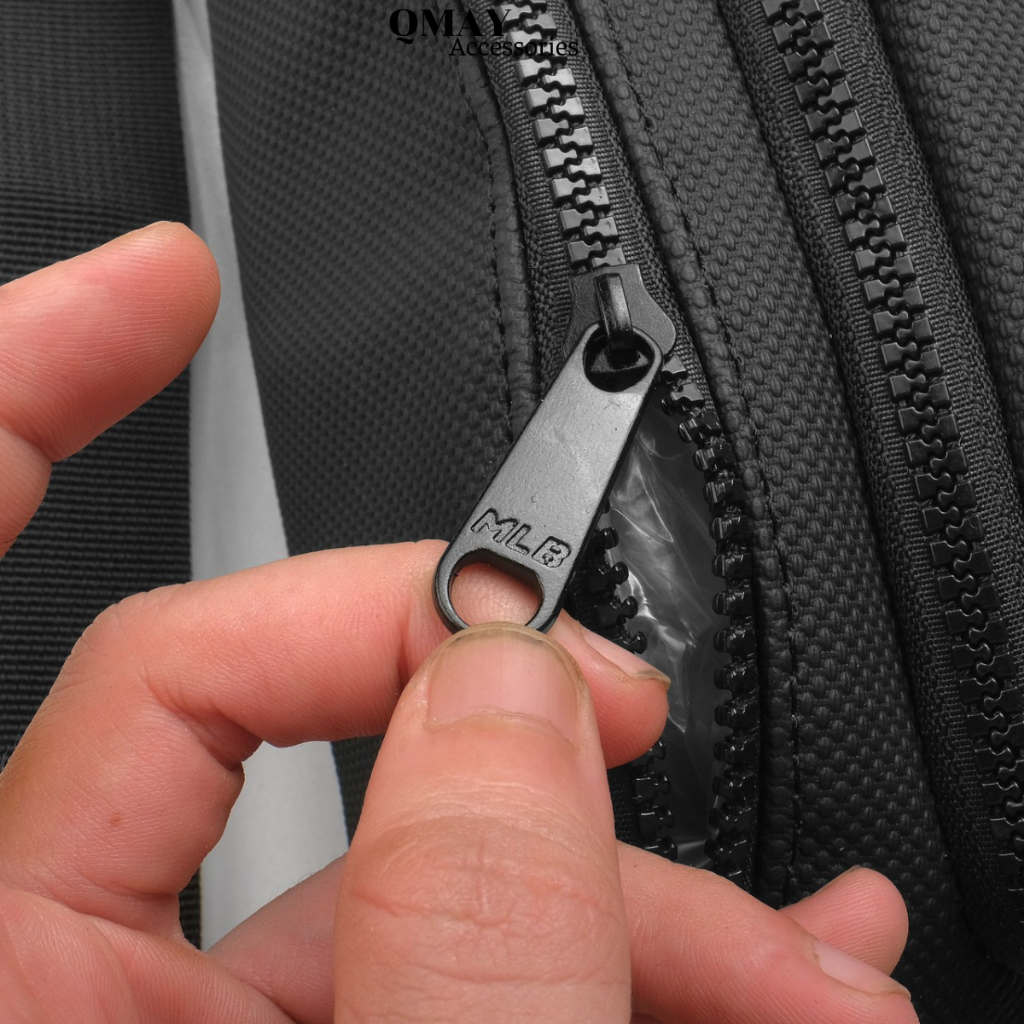 Túi Bao Tử Túi Đeo Hông MLB NEWYORK 2023 Chất Liệu Da Si PVC 100% Chống Nước Logo Kim Loại Kích thước 23cm x 15cm x 5cm