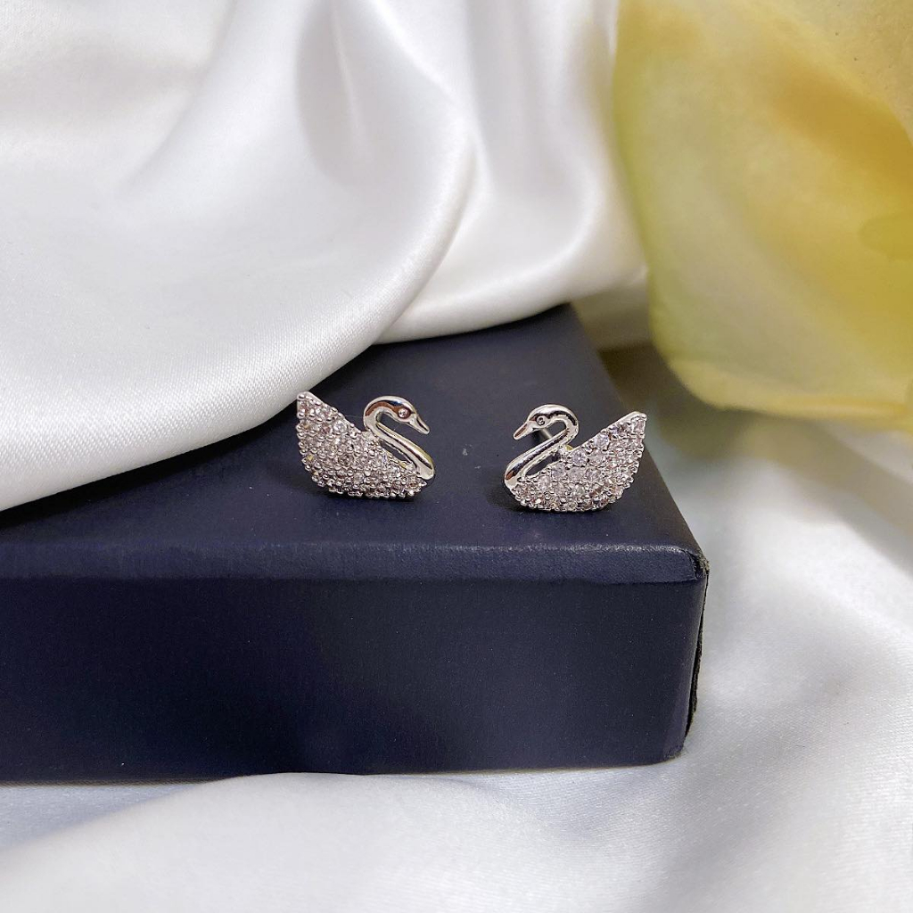 Khuyên tai bạc 925 thiên nga xinh xắn trẻ trung Dế Bạc